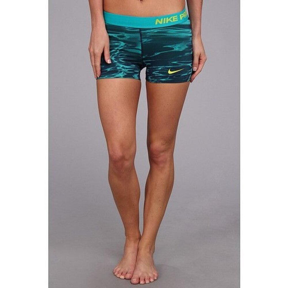 Nike Pro Dri- Fit Size S Training Three-Inch Pool Shorts Bundle